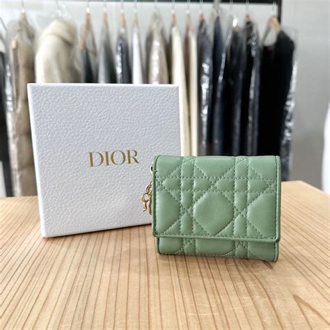 lady dior ロータスウォレット|Lady Dior ロータスウォレット カナージュ ラムスキン.